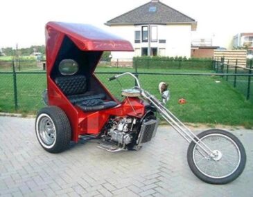 SHOWTRIKE
