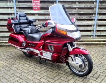 # MZ-95-XD Honda Goldwing GL1500 Interstate in SE Kleuren !