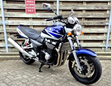 # ML-TX=56  Suzuki GSX 1400 F in absolute nieuwstaat !!!!!!!!!!!