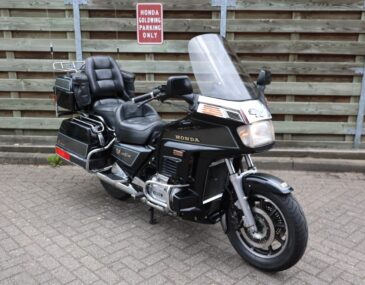 # MX-14-FJ Honda GL1200 Aspencade mooiste uitvoering met cruise control!!