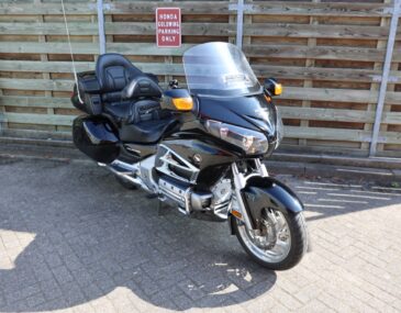 # 61-MG-BP Honda GL1800 40 jarig anniversary edition